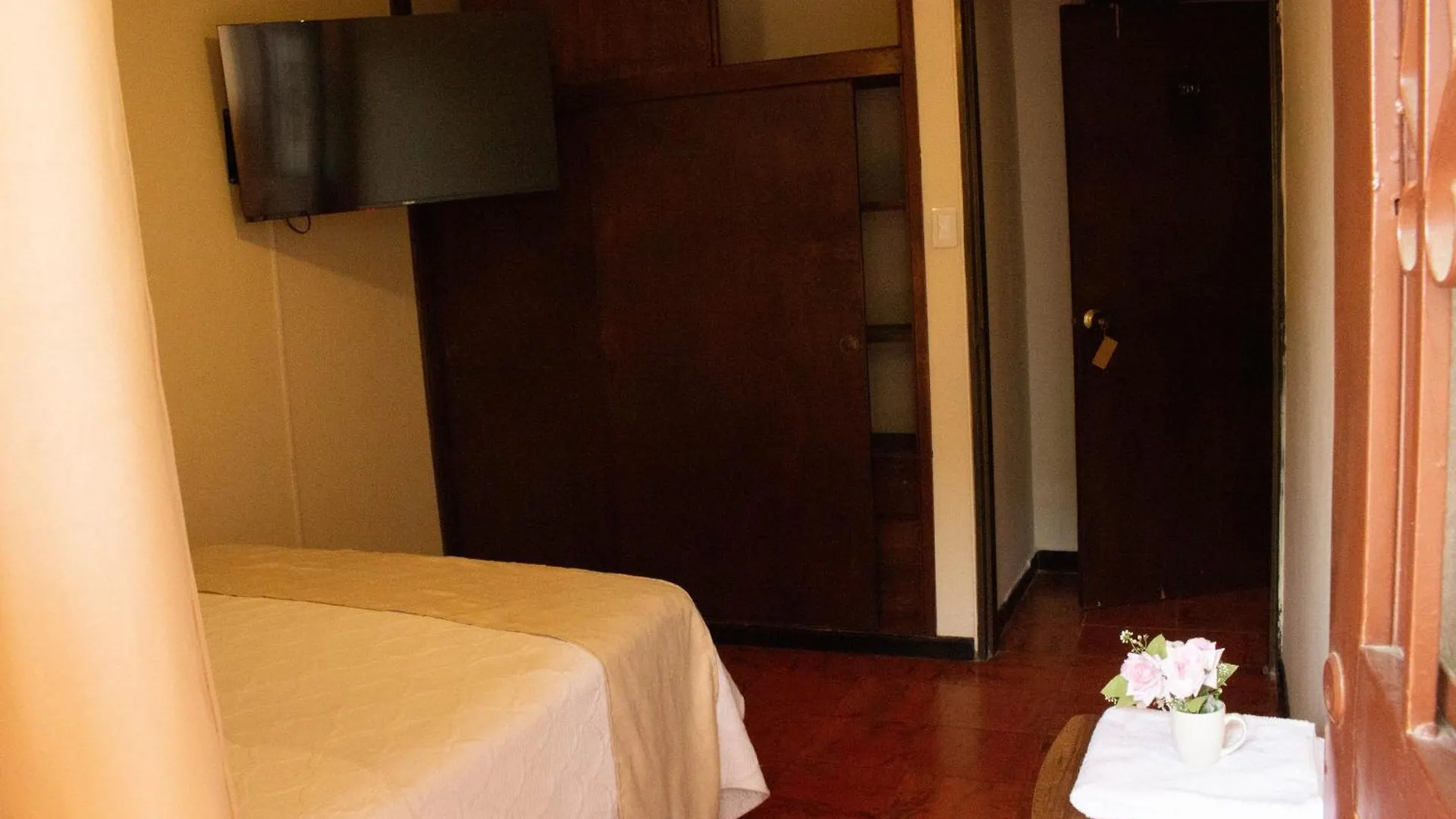 Hotel Casa Manta Cali 0*,